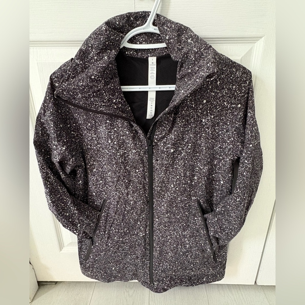Lululemon - Here to move jacket